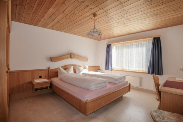 Hinteres Schlafzimmer mit Südsicht
